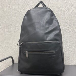 Fawn Design XL Black Backpack
